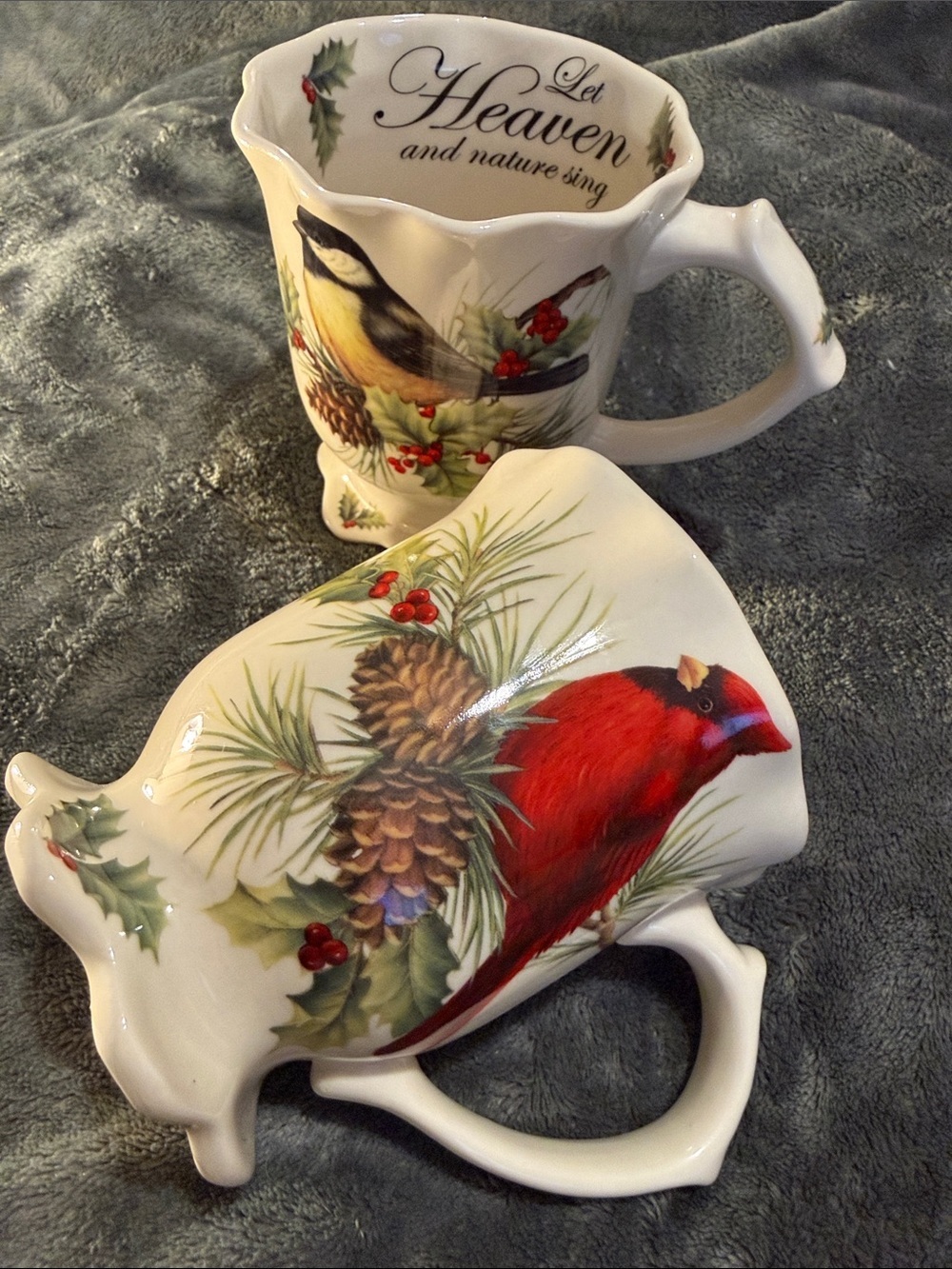 Cracker Barrel Holiday Garden Set of Two Dishwasher & Microwave Safe Mugs